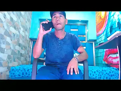 Snapshot of warmNoah chatting on 02-21-26, 02:56 warmNoah online show from 02-21-26, 02:56