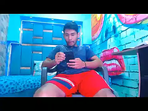 Snapshot of warmNoah chatting on 02-23-26, 07:55 warmNoah online show from 02-23-26, 07:55