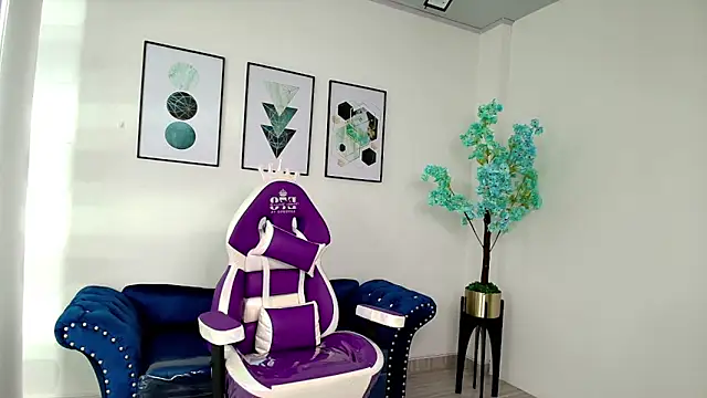 Alanna  scott online show from 03-10-26, 04:06