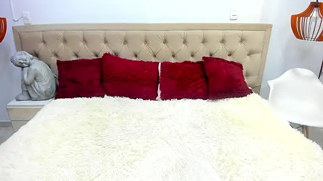 Snapshot of lucyscay_ chatting on 02-24-26, 10:19 lucyscay online show from 02-24-26, 10:19