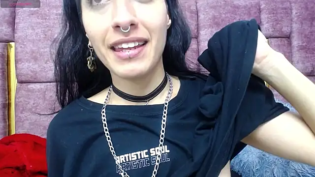 FRANCESCA LOVE  online show from 05-15-26, 09:11