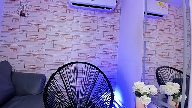 Snapshot of akira_shaunk chatting on 02-09-26, 03:05 akira shaunk online show from 02-09-26, 03:05