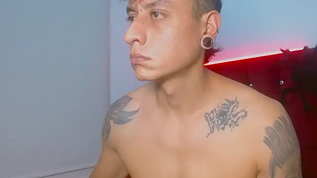 SkinnyDevil12 online show from 03-04-26, 03:45