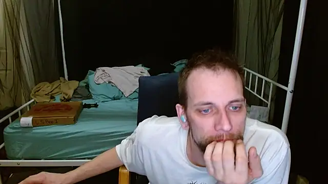 cguffey2284 online show from 02-26-26, 03:38