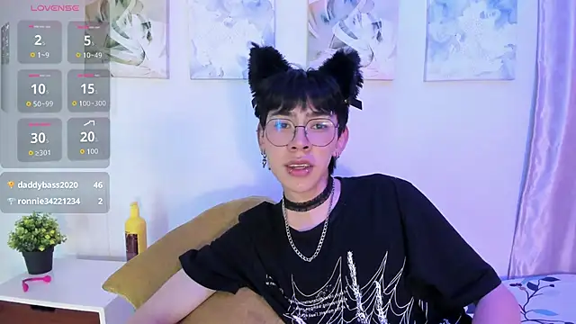 Demian Hush online show from 03-21-26, 08:19