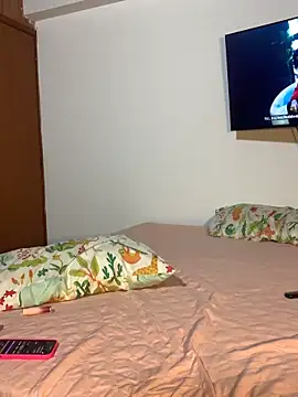 Snapshot of mia_petite2007 chatting on 02-20-26, 12:51 mia petite2007 online show from 02-20-26, 12:51