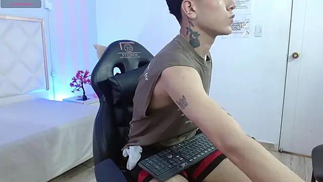 estefan tay online show from 02-09-26, 03:10