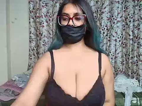 Bold-camlin online show from 06-25-26, 06:51