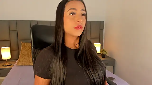 Amelie Belle  online show from 03-29-26, 06:19