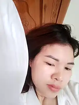 Snapshot of Loyalty-love chatting on 02-08-26, 02:37 Loyalty-love online show from 02-08-26, 02:37