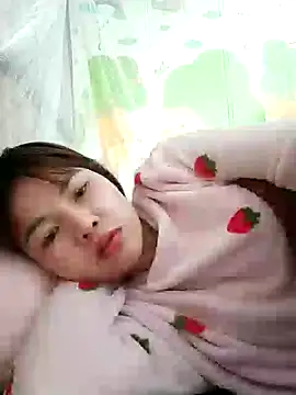 Snapshot of Loyalty-love chatting on 02-10-26, 02:32 Loyalty-love online show from 02-10-26, 02:32