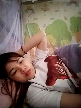 Snapshot of Loyalty-love chatting on 02-13-26, 07:15 Loyalty-love online show from 02-13-26, 07:15