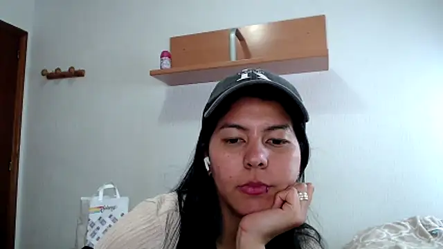 ZeforAitanna online show from 04-13-26, 11:05