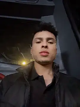 Snapshot of Eros_lee chatting on 02-22-26, 03:51 Eros lee online show from 02-22-26, 03:51