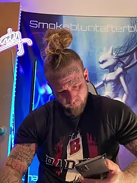 Smokebluntafterblunt online show from 03-06-26, 01:07