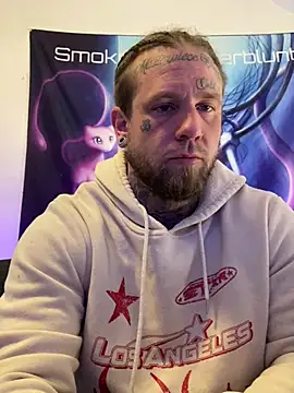 Snapshot of Smokebluntafterblunt chatting on 04-26-26, 12:14 Smokebluntafterblunt online show from 04-26-26, 12:14