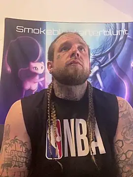 Snapshot of Smokebluntafterblunt chatting on 04-28-26, 03:22 Smokebluntafterblunt online show from 04-28-26, 03:22