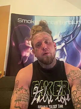 Snapshot of Smokebluntafterblunt chatting on 05-11-26, 01:22 Smokebluntafterblunt online show from 05-11-26, 01:22