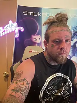 Snapshot of Smokebluntafterblunt chatting on 05-30-26, 10:23 Smokebluntafterblunt online show from 05-30-26, 10:23