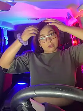 Snapshot of Wen_01 chatting on 02-22-26, 11:53 Wen 01 online show from 02-22-26, 11:53