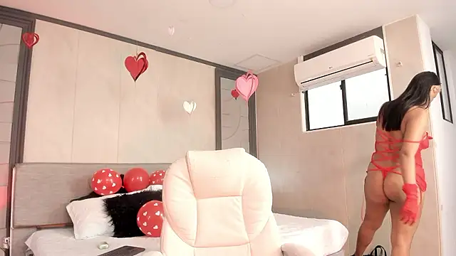 Snapshot of alicee_clark_ chatting on 02-14-26, 01:30 alicee clark online show from 02-14-26, 01:30