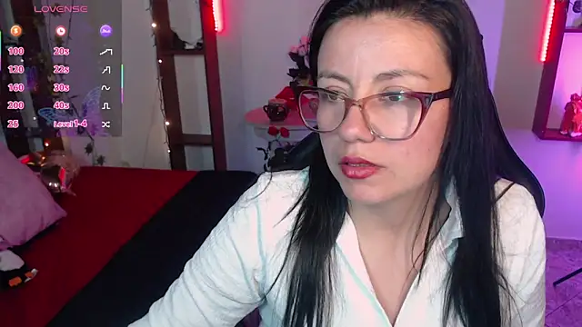 QueenRose94 online show from 03-10-26, 12:43