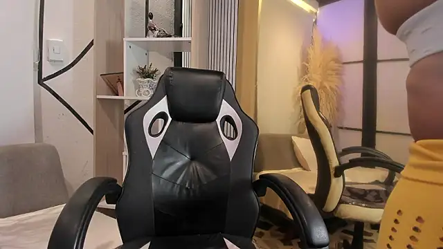 Abi sexxx1 online show from 03-25-26, 09:43
