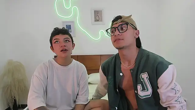 Snapshot of hardcoreheat_ind chatting on 02-11-26, 10:59 hardcoreheat ind online show from 02-11-26, 10:59