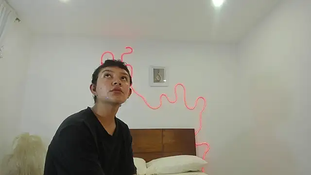 Snapshot of hardcoreheat_ind chatting on 02-17-26, 11:11 hardcoreheat ind online show from 02-17-26, 11:11