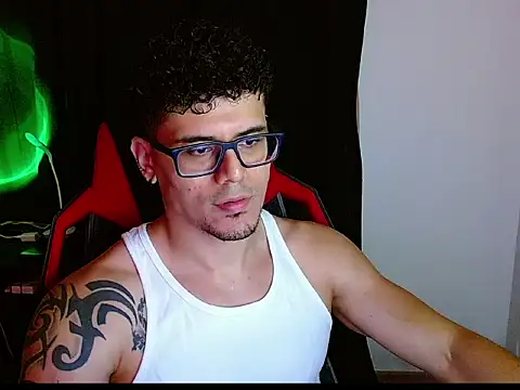 Snapshot of Logan0626 chatting on 02-11-26, 12:48 Logan0626 online show from 02-11-26, 12:48