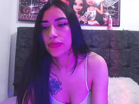 Snapshot of TiffanyDream8 chatting on 07-24-26, 05:16 TiffanyDream8 online show from 07-24-26, 05:16