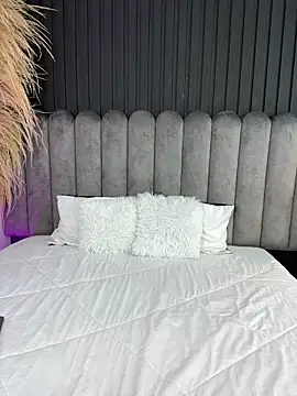 Nanda vixen  online show from 03-04-26, 08:53