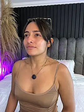 Snapshot of Nanda_vixen_ chatting on 05-27-26, 08:06 Nanda vixen online show from 05-27-26, 08:06