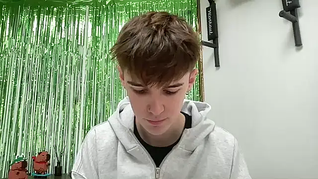 Snapshot of YourMilkyGuy chatting on 02-19-26, 01:29 YourMilkyGuy online show from 02-19-26, 01:29