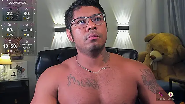 Snapshot of LEOHRDZ chatting on 02-17-26, 11:22 LEOHRDZ online show from 02-17-26, 11:22