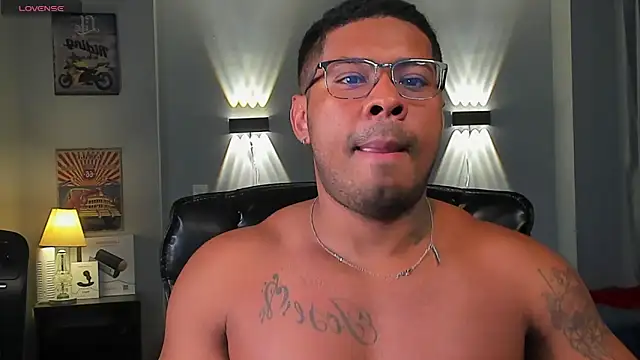 Snapshot of LEOHRDZ chatting on 03-01-26, 09:44 LEOHRDZ online show from 03-01-26, 09:44