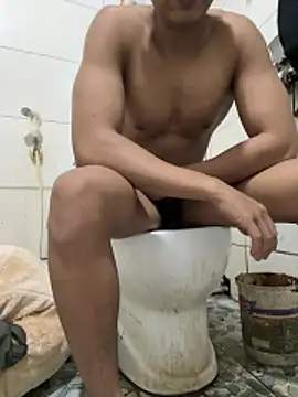 Snapshot of Graymenn chatting on 02-11-26, 03:39 Graymenn online show from 02-11-26, 03:39