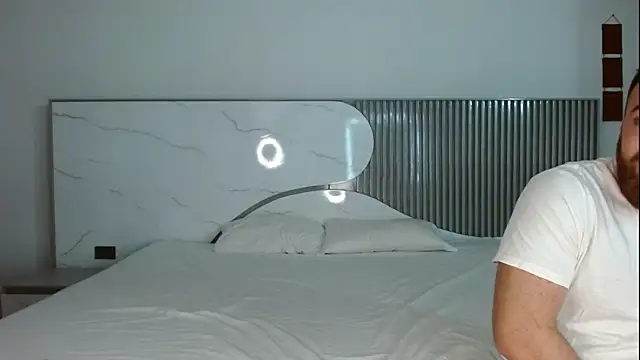 hotcouplexx1 online show from 04-16-26, 12:33