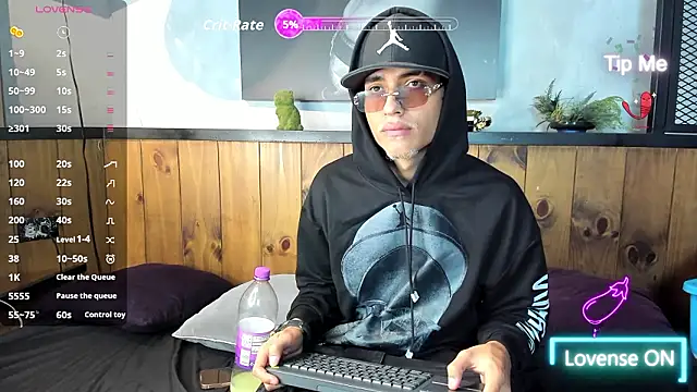 Snapshot of ItsZairen chatting on 03-01-26, 07:54 ItsZairen online show from 03-01-26, 07:54