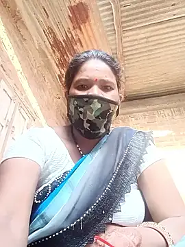 Kirti sacsena online show from 03-18-26, 02:04