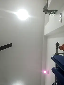 Snapshot of Daddyishere_19 chatting on 02-19-26, 05:53 Daddyishere 19 online show from 02-19-26, 05:53