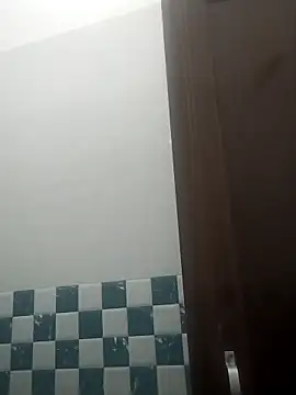 Snapshot of Daddyishere_19 chatting on 02-25-26, 08:24 Daddyishere 19 online show from 02-25-26, 08:24