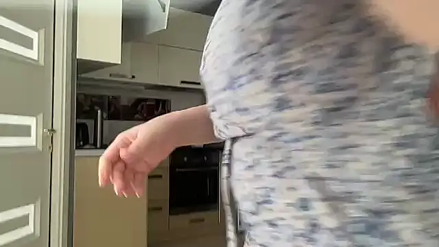 Snapshot of Darsy_Rox chatting on 02-20-26, 06:26 Darsy Rox online show from 02-20-26, 06:26