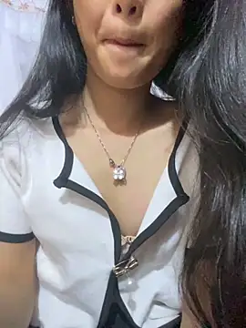 Snapshot of tenten110 chatting on 02-27-26, 05:18 tenten110 online show from 02-27-26, 05:18