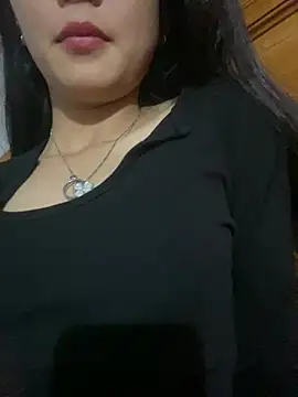 Snapshot of tenten110 chatting on 03-03-26, 01:17 tenten110 online show from 03-03-26, 01:17