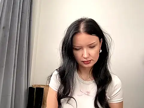 JoanGold online show from 04-03-26, 06:00