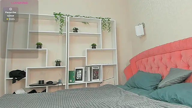 JennyferMore online show from 04-05-26, 08:06