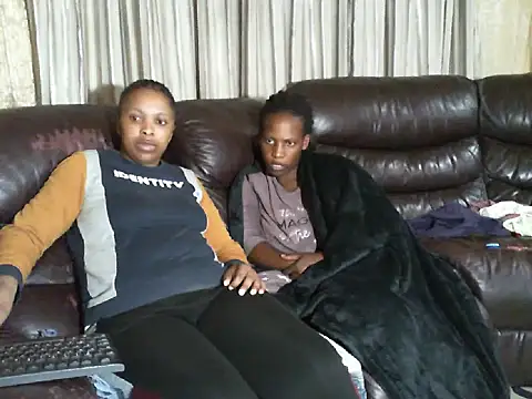 Caramel-Diva online show from 04-06-26, 08:32