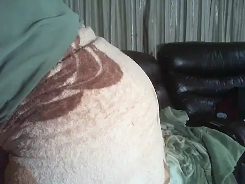 Caramel-Diva online show from 04-16-26, 05:36