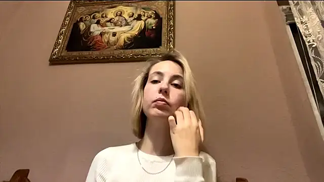 CharmingBlonde online show from 02-08-26, 06:00